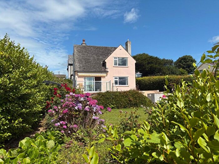 4 Bedroom Detached House For Sale In Pentraeth Road, Menai Bridge, Anglesey, LL59