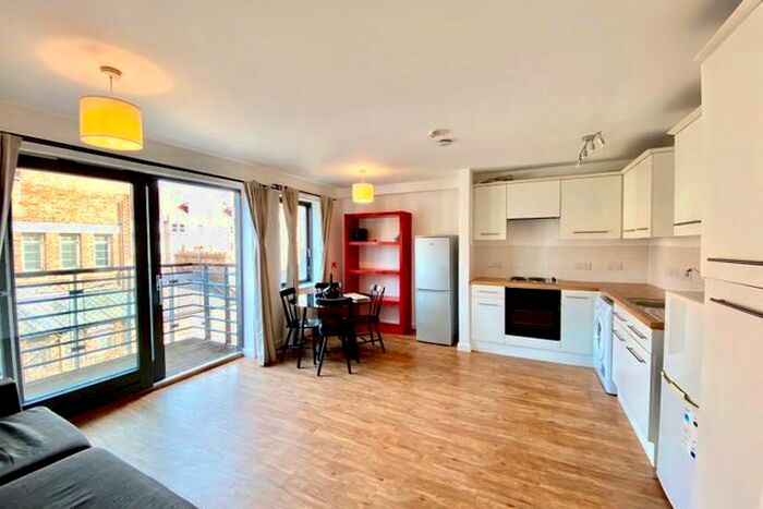 2 Bedroom Flat To Rent In Mackintosh Lane, Homerton, E9