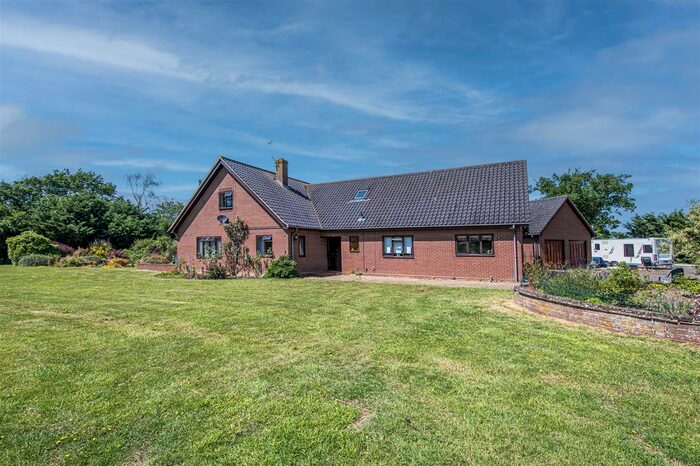 7 Bedroom Chalet For Sale In Bramfield, Halesworth, IP19