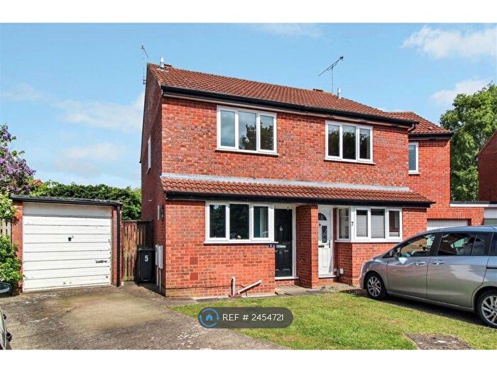 2 Bedroom Semi-Detached House To Rent In Woburn Close, Sydenham, Leamington Spa, CV31