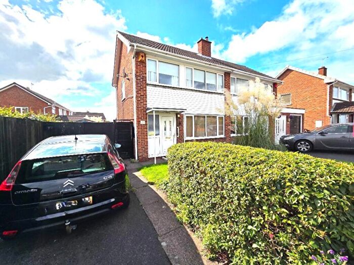 3 Bedroom Semi-Detached House For Sale In Yew Tree Road, Newhall, Swadlincote, DE11