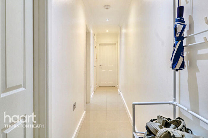 2 Bedroom Flat For Sale In London Road, Thornton Heath, CR7