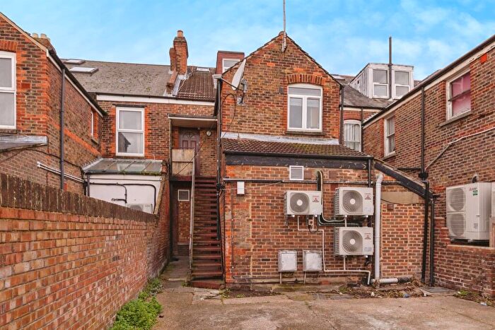 1 Bedroom Flat For Sale In London Road, Portsmouth, PO2