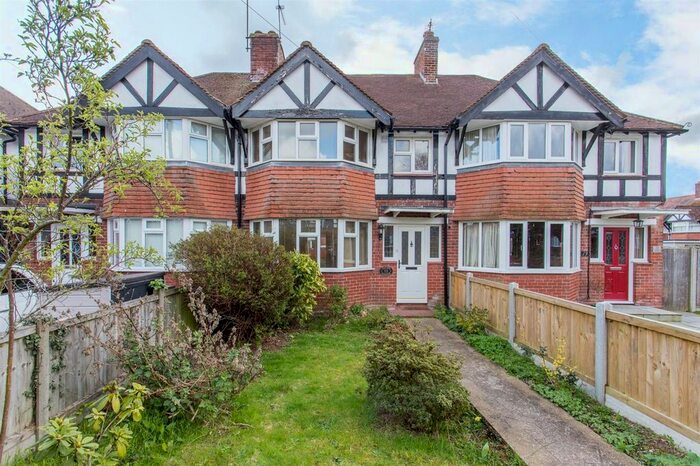 4 Bedroom Terraced House To Rent In Clifton Gardens, Canterbury, CT2