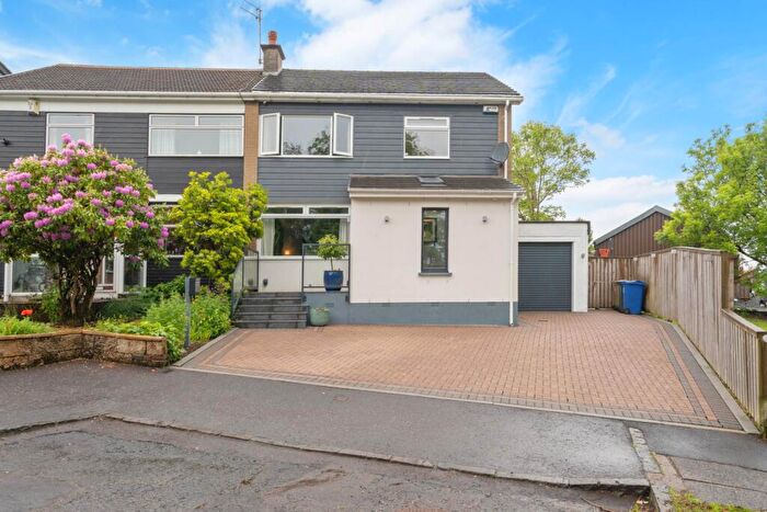 3 Bedroom Semi-Detached House For Sale In Kenbank Road, Bridge Of Weir, PA11