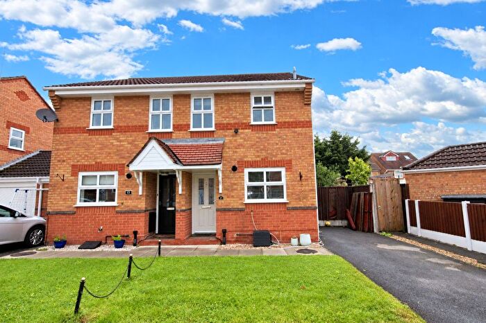 2 Bedroom Semi Detached House To Rent In Linnet Close, Newton-Le-Willows, WA12