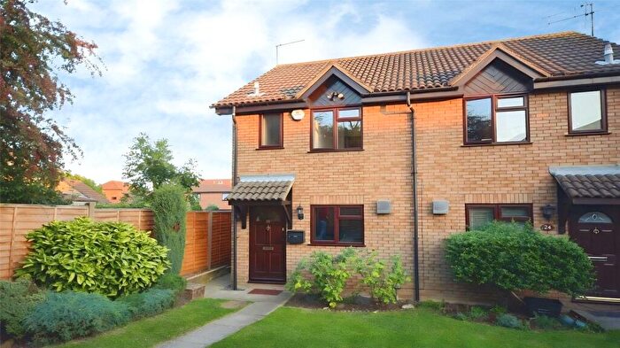 2 Bedroom Semi Detached House To Rent In Westminster Way, Lower Earley, Reading, RG6