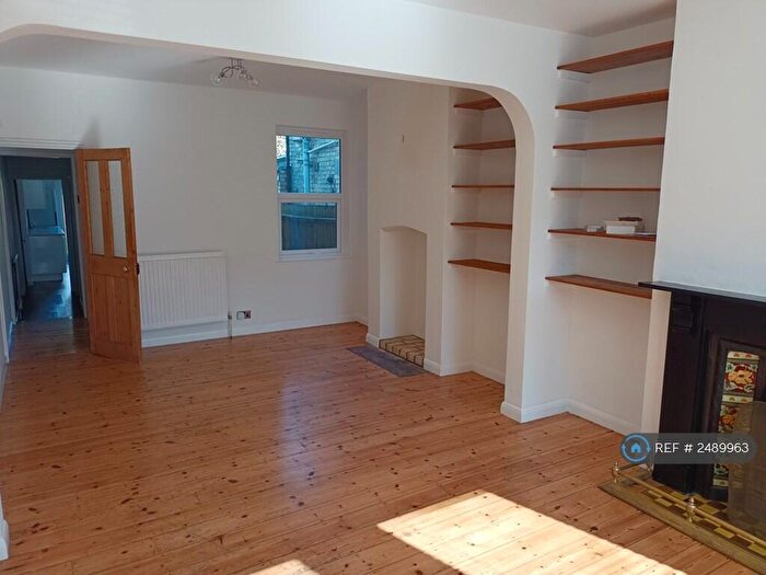 3 Bedroom Terraced House To Rent In Cherry Hinton Road, Cambridge, CB1