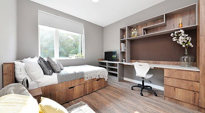 Studio To Rent In Bristol Road, Birmingham, B29