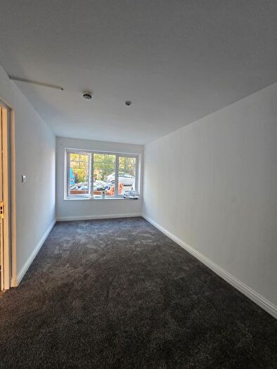 1 Bedroom Semi-Detached House To Rent In Rutherford Close, Uxbridge, UB8