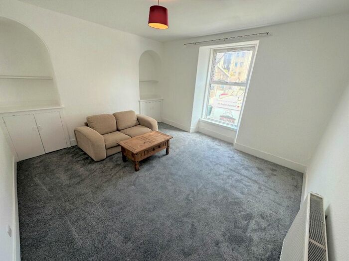 2 Bedroom Flat To Rent In Hutcheon Street, City Centre, Aberdeen, AB25