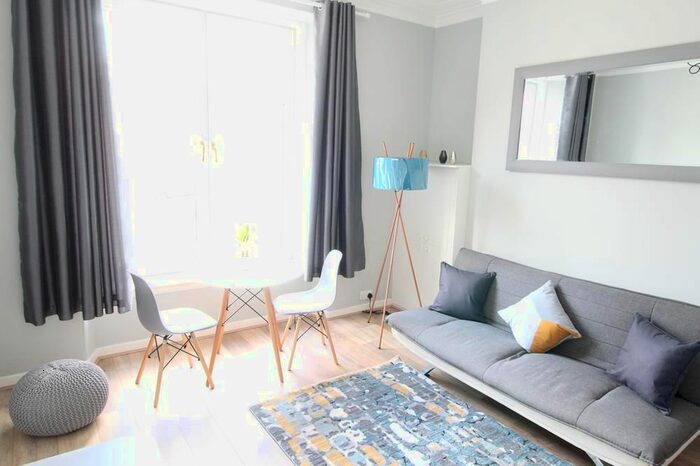 1 Bedroom Flat To Rent In Sunnybank Place, First Right, AB24