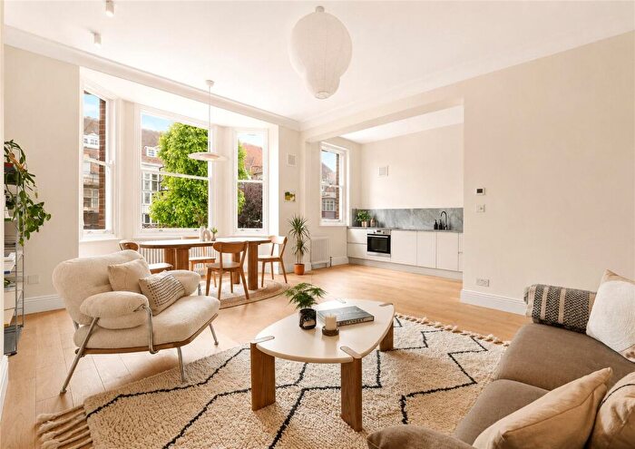 1 Bedroom Apartment For Sale In Frognal, Hampstead, London, NW3