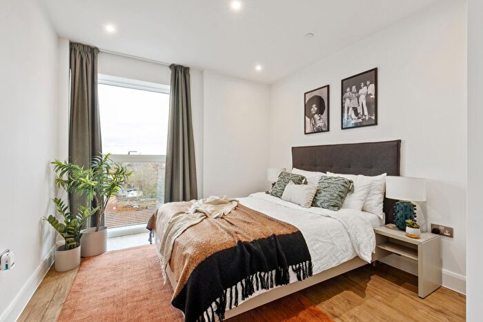 2 Bedroom Flat To Rent In Uncle Colindale, Aerial Square, London, NW9