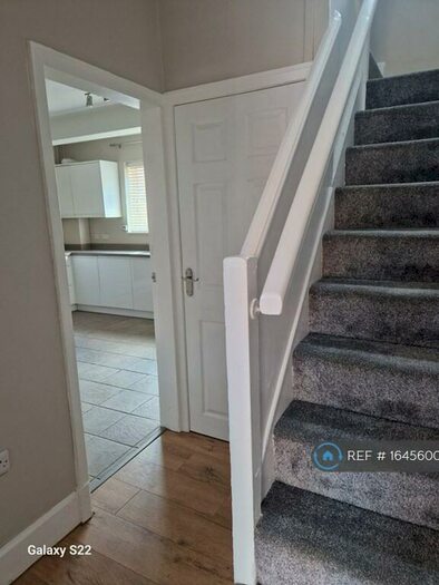 3 Bedroom Terraced House To Rent In Hope Street, Dukinfield, SK16