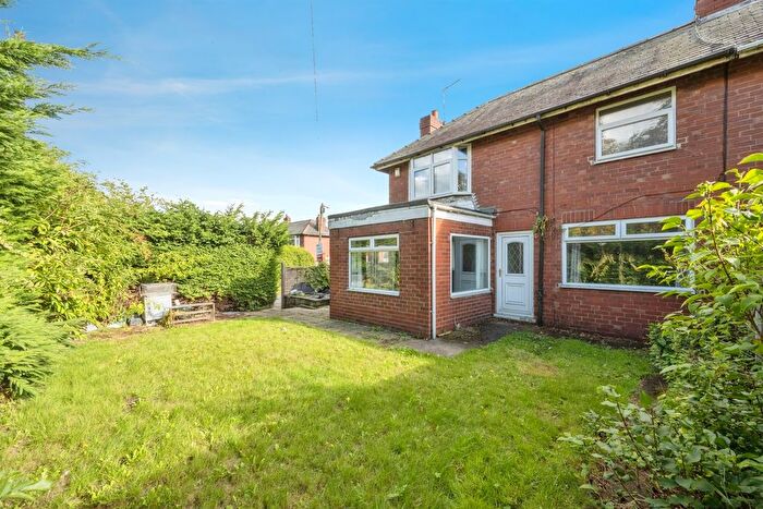 3 Bedroom Semi Detached House For Sale In Church Balk, Thorne, Doncaster, DN8