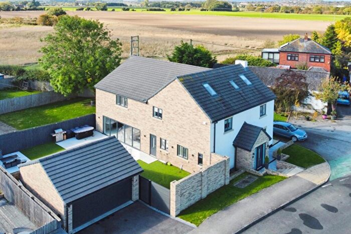 6 Bedroom Detached House For Sale In Hull Road, Woodmansey, Beverley, HU17