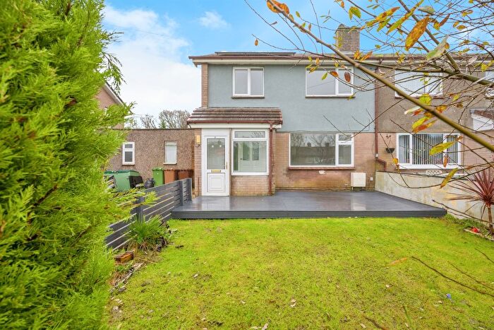 3 Bedroom Semi Detached House For Sale In Ashery Drive, Plymouth, PL9