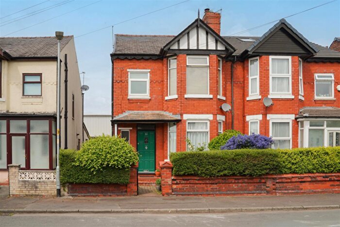3 Bedroom Semi Detached House For Sale In Lime Grove, Old Trafford, M16