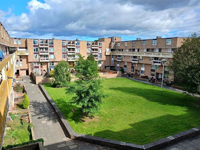 1 Bedroom Apartment For Sale In Waterloo Walk, Washington, NE37
