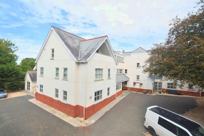 2 Bedroom Property For Sale In Crapstone, Yelverton, PL20