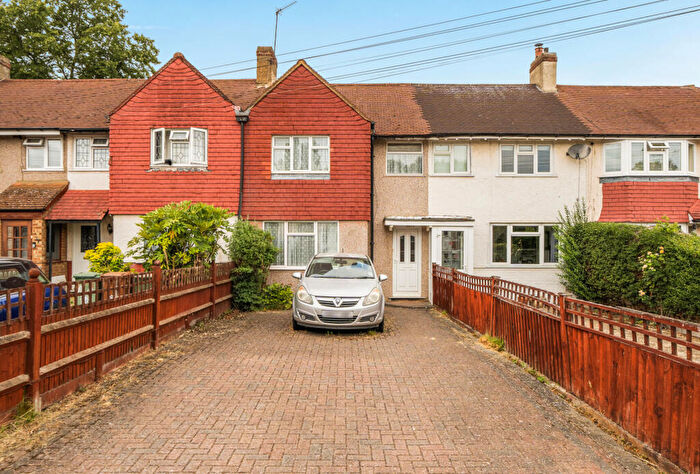 3 Bedroom Terraced House For Sale In Lindsay Road, Worcester Park, KT4