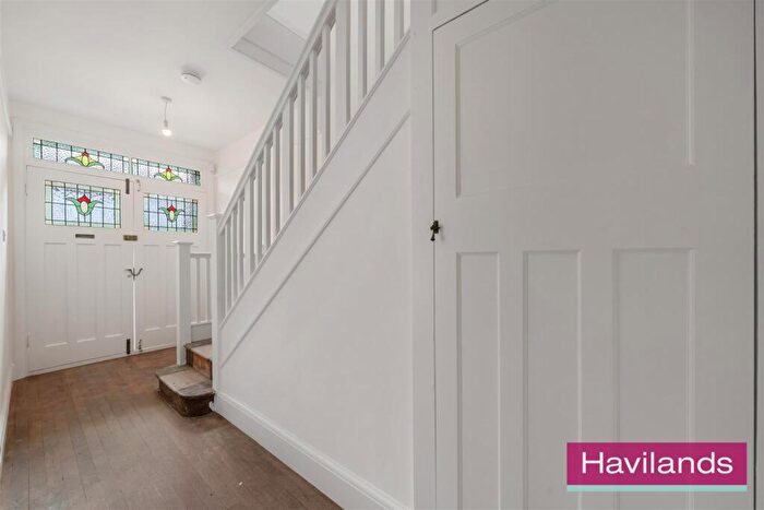 3 Bedroom House For Sale In Blakesware Gardens, London, N9