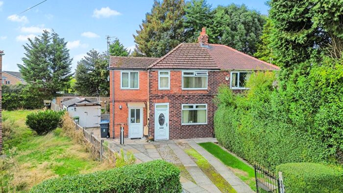3 Bedroom Semi-Detached House For Sale In Ivy Road, Woolston, WA1