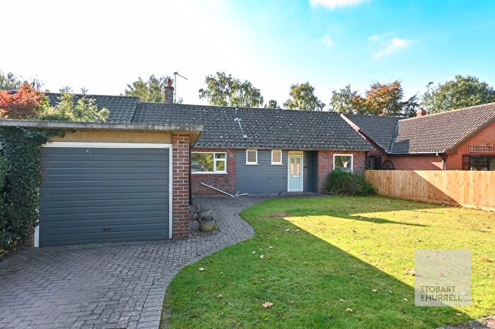 3 Bedroom Semi-Detached House For Sale In Church Close, Coltishall, Norfolk, NR12