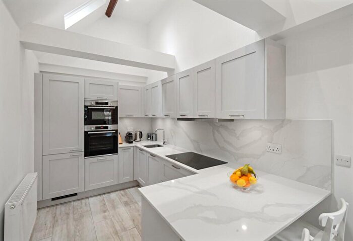 3 Bedroom Detached House For Sale In Millfield Lodge, Ashwells Road, Brentwood, Essex, CM15