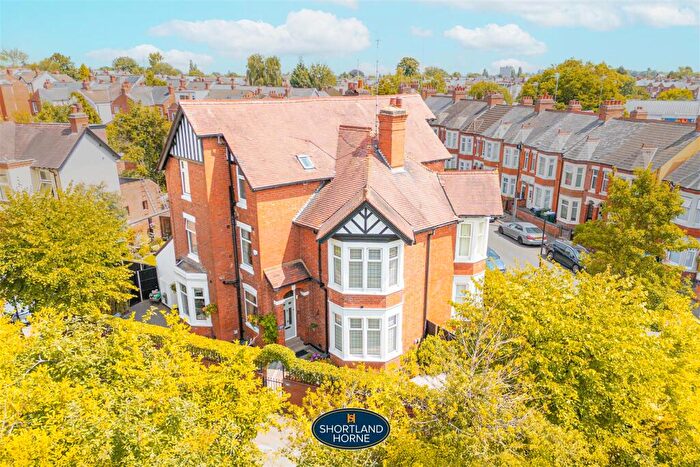 4 Bedroom Semi Detached House For Sale In Brays Lane, Stoke Green, Coventry, CV2