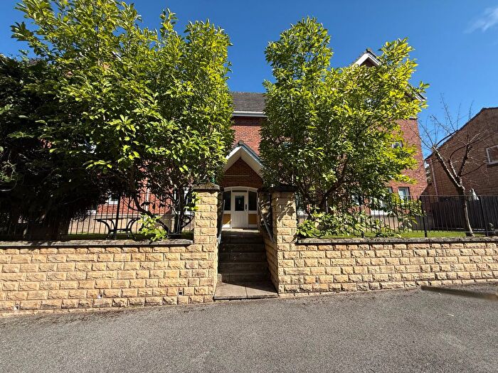 2 Bedroom Flat To Rent In Kings Stand, Mansfield, NG18