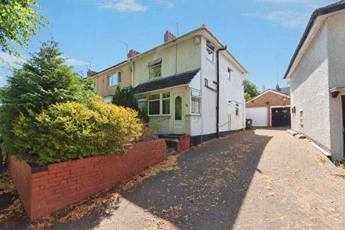 3 Bedroom End Of Terrace House For Sale In Glastonbury Road, Birmingham, B14
