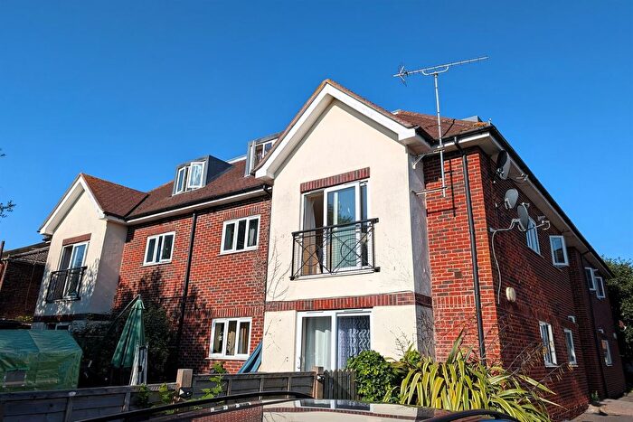 2 Bedroom Flat To Rent In Arthur Road, SO15