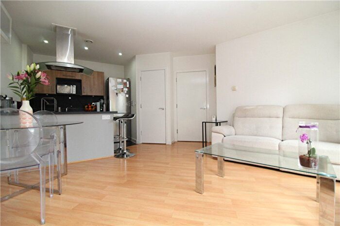 2 Bedroom Flat To Rent In Whitestone Way, Croydon, CR0