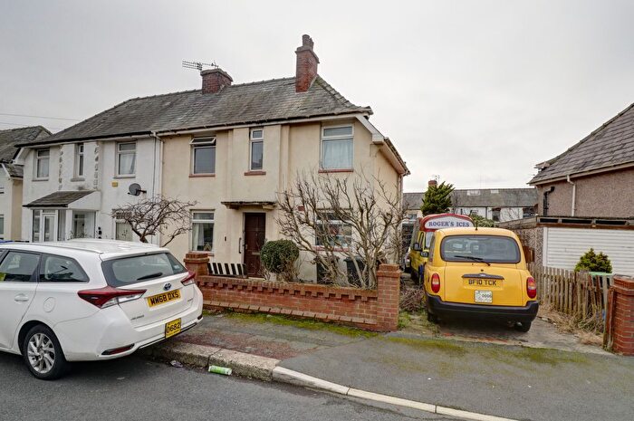2 Bedroom Semi-Detached House For Sale In Leavesley Road, Blackpool, FY1