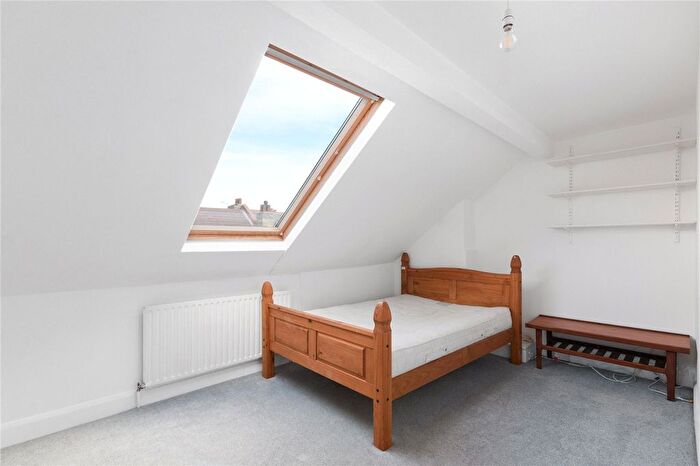 1 Bedroom Flat To Rent In Coverton Road, London, SW17