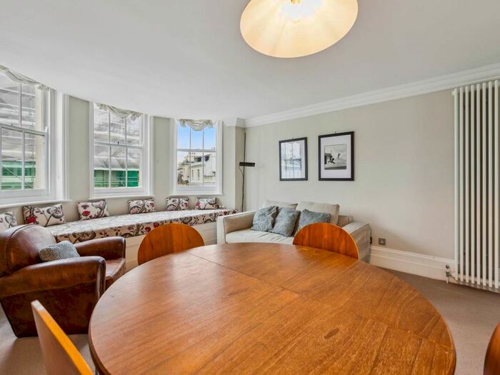 2 Bedroom Flat To Rent In Stanley Gardens, London, W11