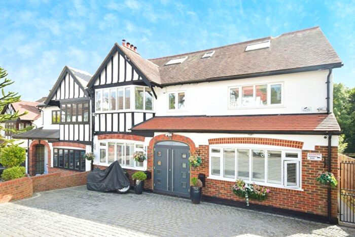 1 Bedroom Semi-Detached House To Rent In Oakhurst Rise, Carshalton, SM5