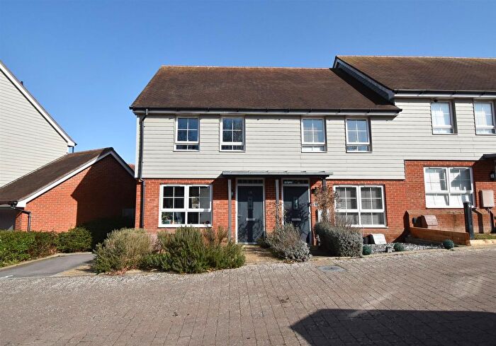 2 Bedroom End Of Terrace House For Sale In Brinklehurst Drive, Bexhill-On-Sea, TN40