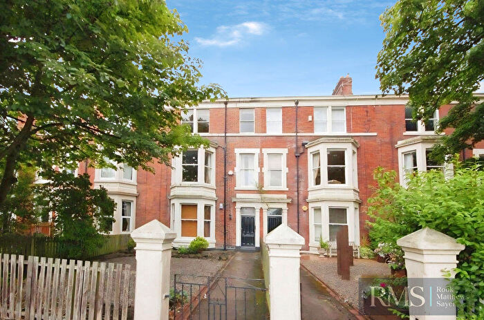 2 Bedroom Flat For Sale In St Georges Terrace, Jesmond, NE2