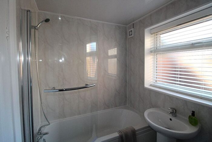 4 Bedroom Terraced House To Rent In Worthing Street, Hull, HU5