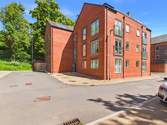 2 Bedroom Flat For Sale In Rooksmoor Mills, Bath Road, Woodchester, Stroud, GL5