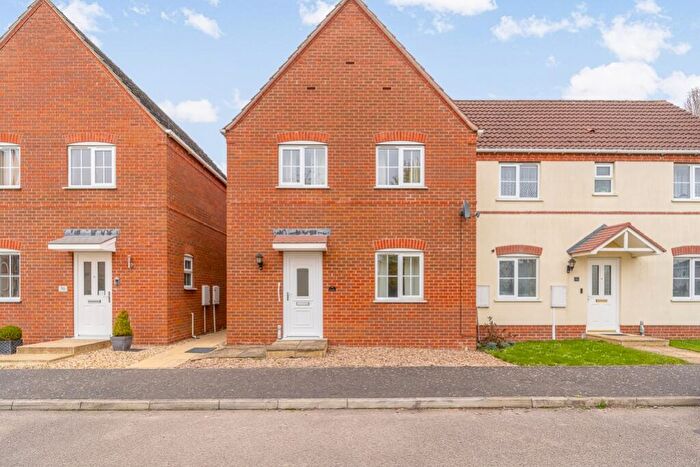3 Bedroom Semi-Detached House For Sale In Thomas Middlecott Drive, Kirton, PE20