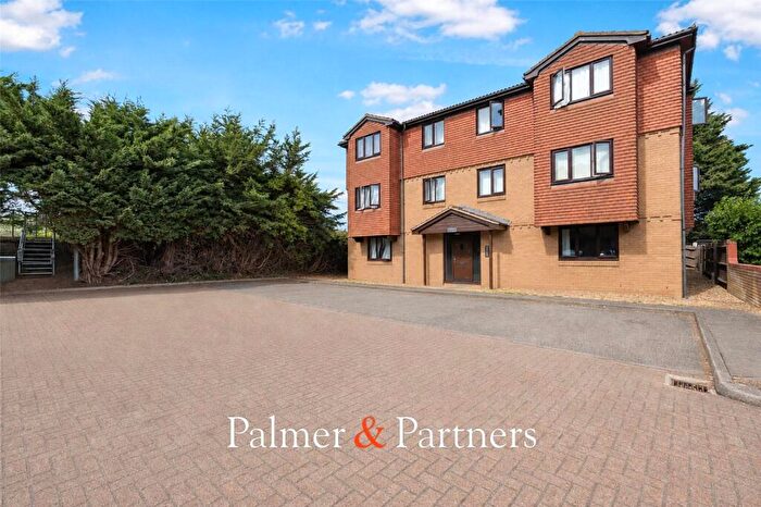 Apartment To Rent In Hunting Gate, Colchester, Essex, CO1