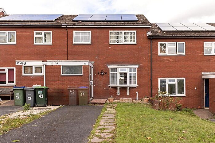 3 Bedroom Terraced House For Sale In Brades Rise, Oldbury, B69