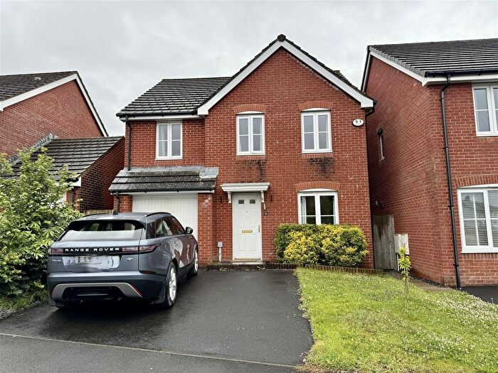 4 Bedroom Detached House For Sale In Dol Y Dderwen, Ammanford, SA18