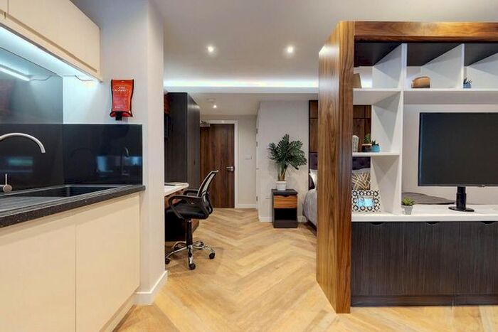 Studio To Rent In Apt, Live Oasis Belgrave Street #, LS2