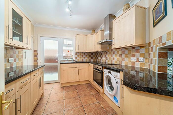 3 Bedroom Detached Bungalow For Sale In Princes Road, Ashford, TW15