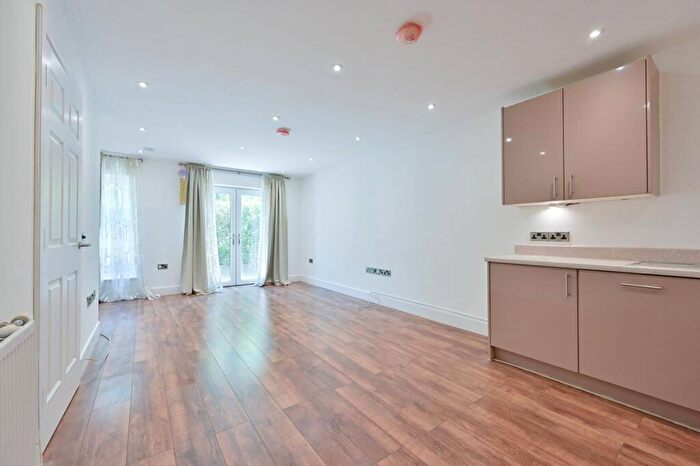 2 Bedroom Flat To Rent In Bluebell Court, Tranquil Lane, Rayners Lane, Harrow, HA2